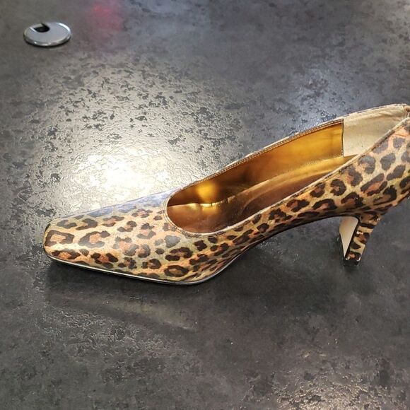 J renee shoes  - Picture 2 of 4